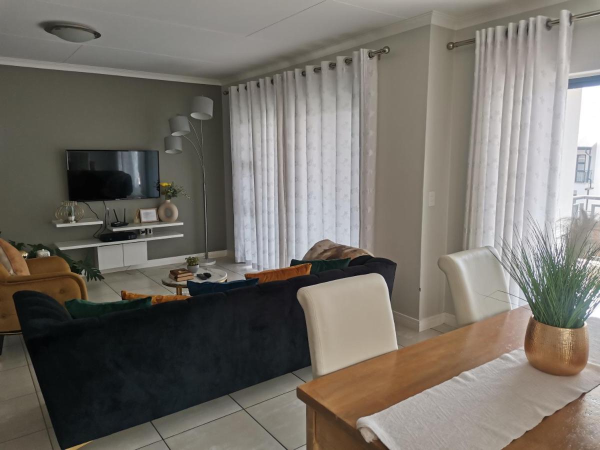 Penthouse 172 At The Blyde Crystal Lagoon Apartment Pretoria-Noord Exterior foto
